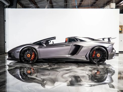 Used 2014 Lamborghini Aventador LP 700-4 image 17