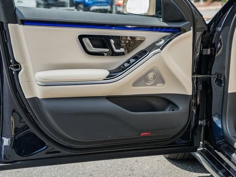 Certified 2023 Mercedes-Benz S 500 4MATIC image 36