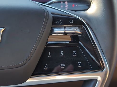 New 2025 Cadillac Escalade IQ Sport 2 w/ LPO, ONYX Package image 21