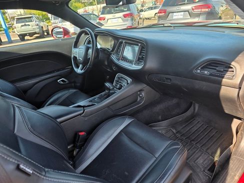 Used 2019 Dodge Challenger SXT w/ Plus Package image 23