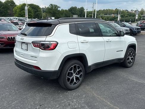 Certified 2024 Jeep Compass Limited AWD/4WD image 8