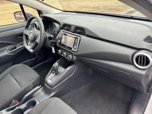 Used 2022 Nissan Versa S image 26