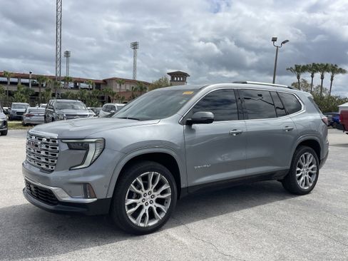 Certified 2025 GMC Acadia Denali w/ Super Cruise Package image 7