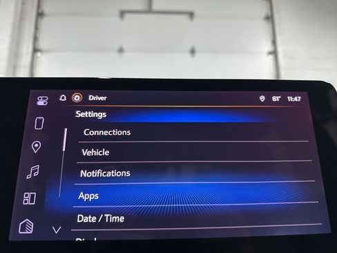 Used 2025 Chevrolet Colorado Z71 w/ Midnight Edition image 33