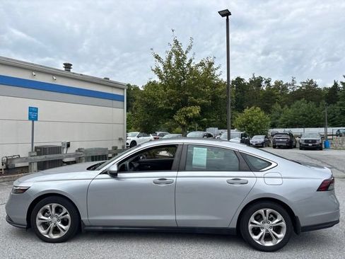 Used 2023 Honda Accord LX image 3