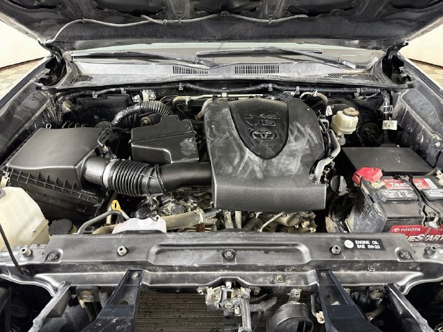 Used 2019 Toyota Tacoma SR5 AWD/4WD image 27