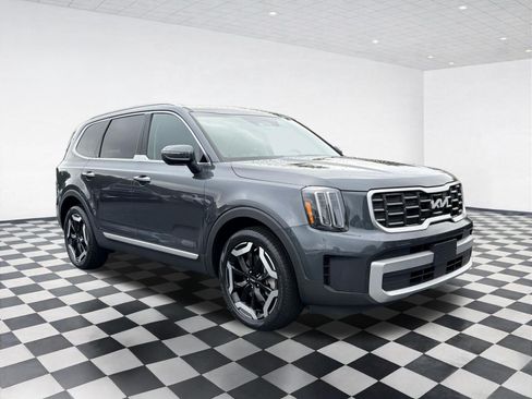 Used 2024 Kia Telluride S w/ S Sunroof Package AWD/4WD image 3