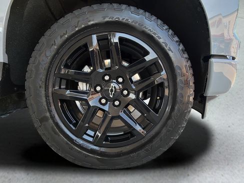 Used 2025 Chevrolet Silverado 1500 RST AWD/4WD image 23