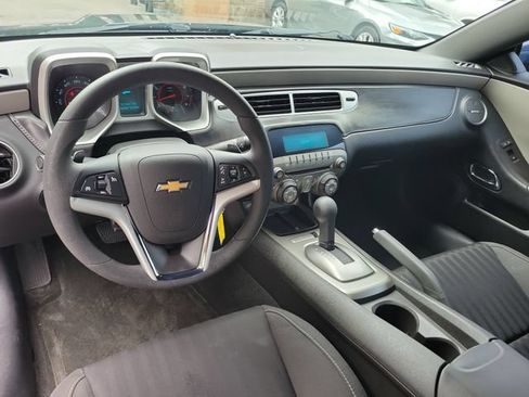 Used 2015 Chevrolet Camaro LS RWD image 7