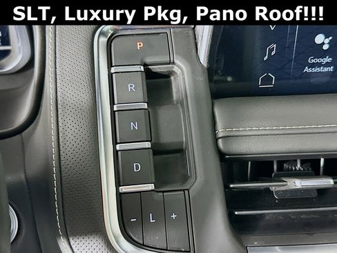 Used 2023 GMC Yukon XL SLT image 18