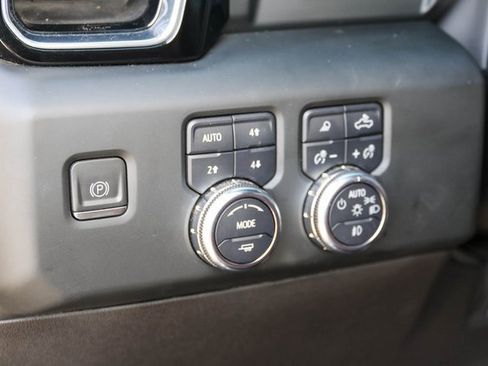 Used 2024 GMC Sierra 2500 Denali Ultimate image 13