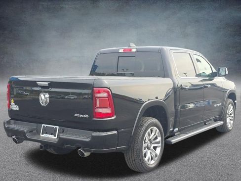 Used 2022 RAM 1500 Limited w/ Body Color Bumper Group AWD/4WD image 8
