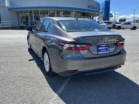 Used 2024 Toyota Camry LE w/ Convenience Package FWD image 5