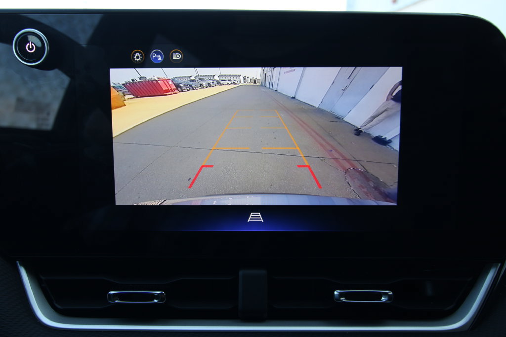 Used 2026 Chevrolet Equinox LT AWD/4WD image 12