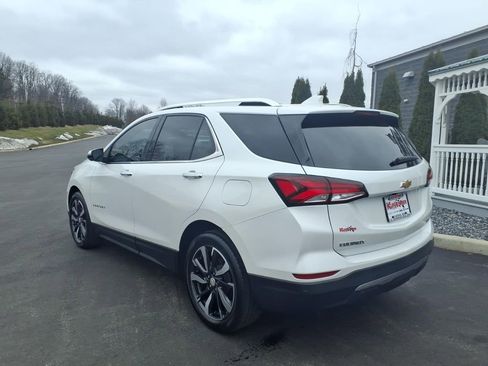 Used 2022 Chevrolet Equinox Premier FWD image 3