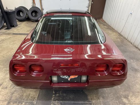Used 1993 Chevrolet Corvette Coupe image 13