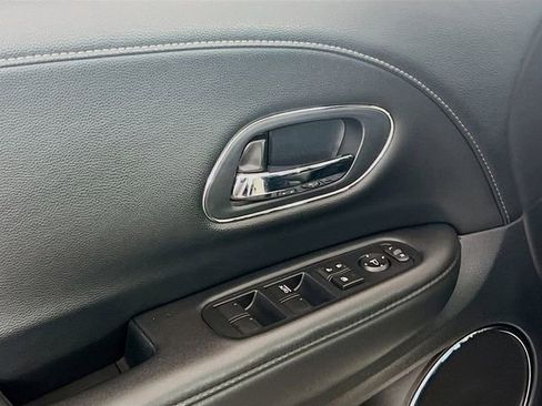 Used 2019 Honda HR-V EX-L image 15