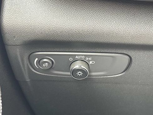 Used 2023 Buick Envision Preferred FWD image 25