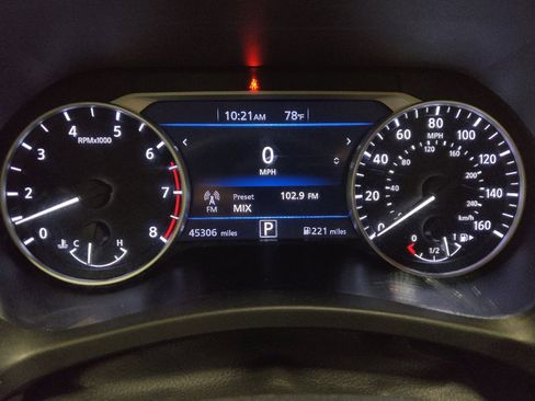 Used 2025 Nissan Sentra SV FWD image 23