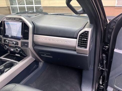 Used 2022 Ford F350 Lariat w/ Chrome Package image 13