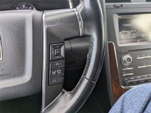 Used 2015 Lincoln Navigator 4WD image 28