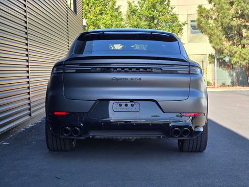 Certified 2025 Porsche Cayenne GTS AWD/4WD image 6