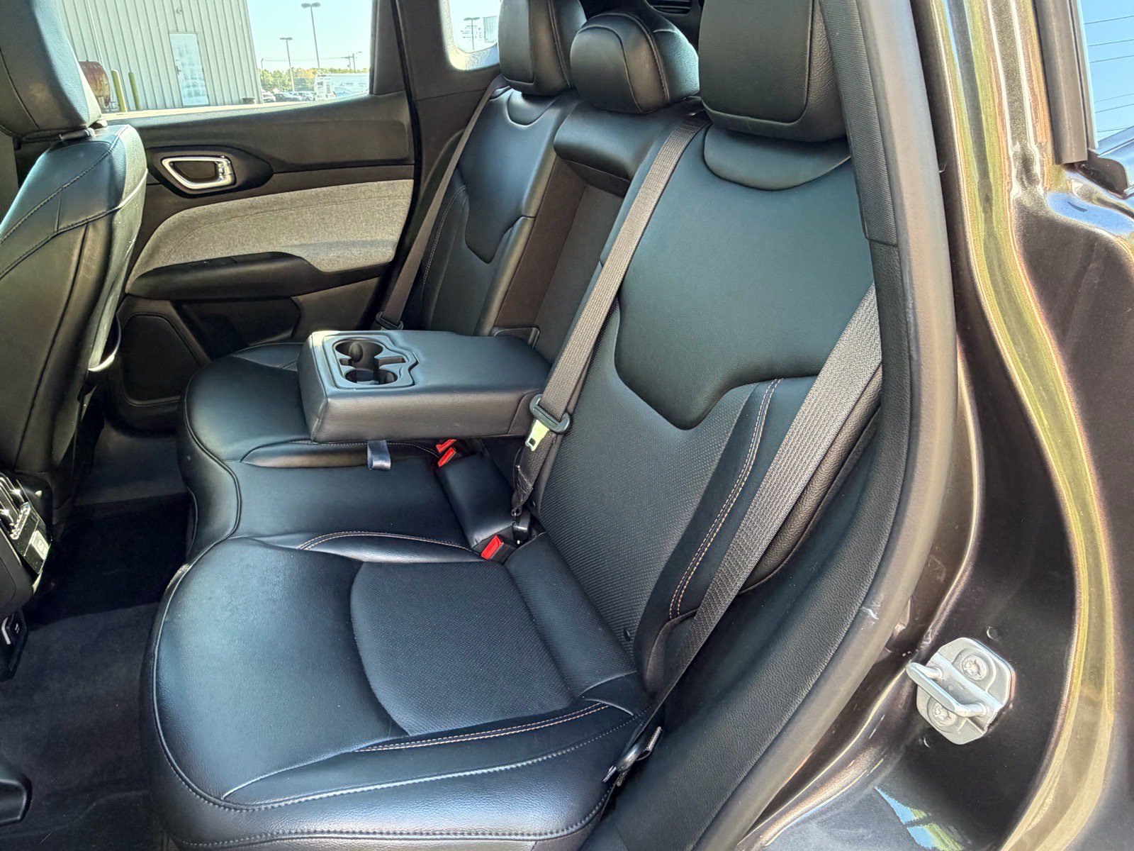 Used 2023 Jeep Compass Latitude w/ Sun and Sound Group AWD/4WD image 45