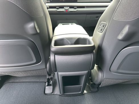 New 2026 Kia EV9 Wind image 23