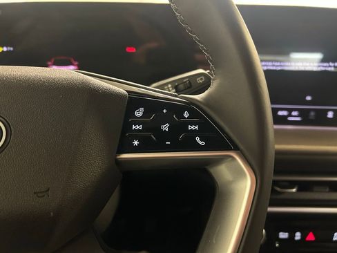 Certified 2025 Audi Q5 2.0T Premium w/ Convenience Package image 10