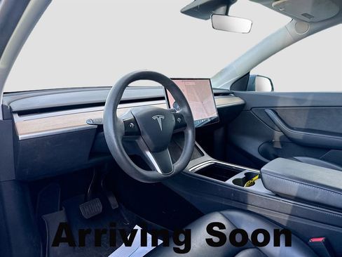 Used 2021 Tesla Model Y Long Range AWD/4WD image 7