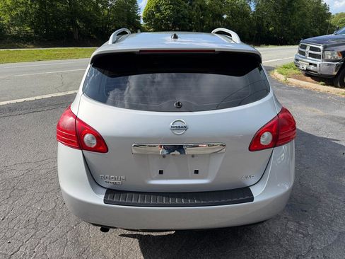 Used 2015 Nissan Rogue S w/ Convenience Package AWD/4WD image 6