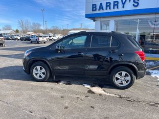Used 2022 Chevrolet Trax LT w/ LT Convenience Package video 2