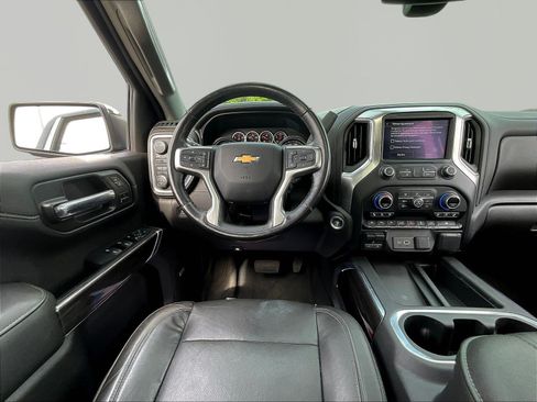 Used 2020 Chevrolet Silverado 1500 LTZ w/ LTZ Premium Package AWD/4WD image 13
