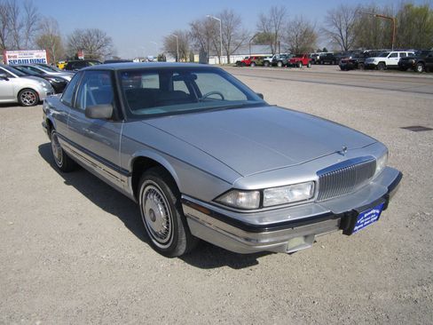 Used 1993 Buick Regal Limited image 3