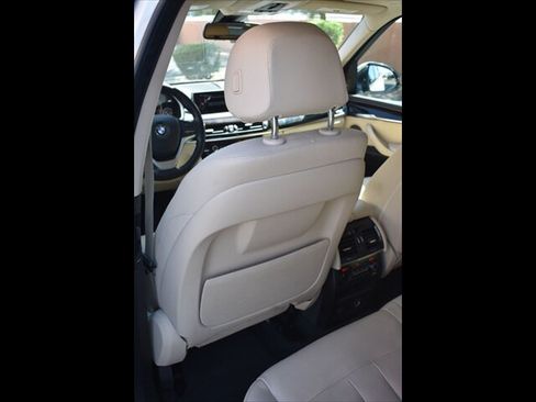 Used 2016 BMW X5 xDrive40e AWD/4WD image 21