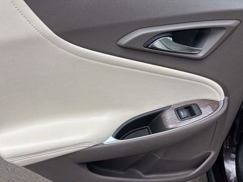 Used 2020 Chevrolet Malibu LT w/ Leather Package FWD image 31