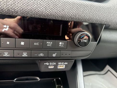 New 2026 Subaru Outback Limited AWD/4WD image 34
