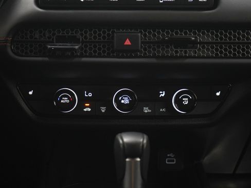 Used 2024 Honda HR-V Sport image 18