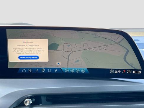 New 2026 Cadillac Vistiq Premium Luxury w/ LPO, Floor Liner Package image 13