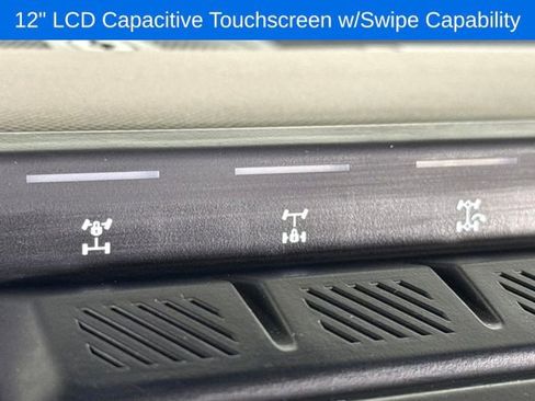 Used 2023 Ford Bronco Wildtrak image 27