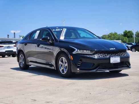 Used 2023 Kia K5 LXS FWD image 3