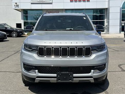 Certified 2024 Jeep Wagoneer Series II w/ Flexible Seating Group AWD/4WD image 7