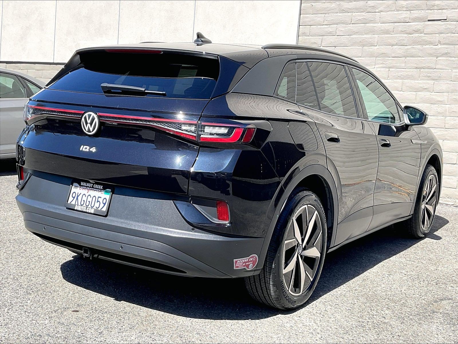 Certified 2023 Volkswagen ID.4 Pro S AWD/4WD image 12