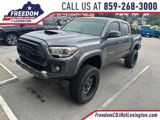 Used 2017 Toyota Tacoma TRD Sport w/ Tow Package (A/T) AWD/4WD video 1