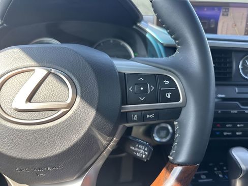 Used 2018 Lexus RX 350 FWD w/ Premium Package image 16