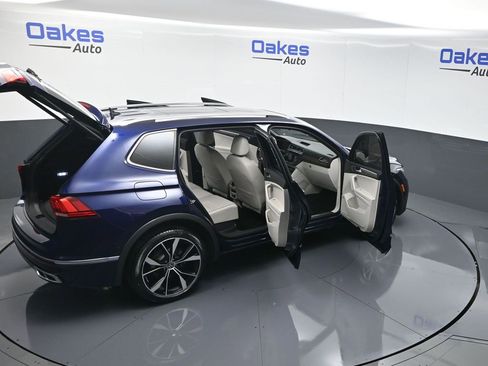 Used 2022 Volkswagen Tiguan SEL R-Line image 62