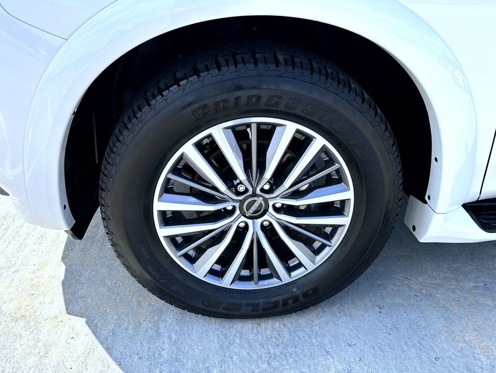 Used 2024 Nissan Armada SL w/ Captain's Chairs Package AWD/4WD image 24