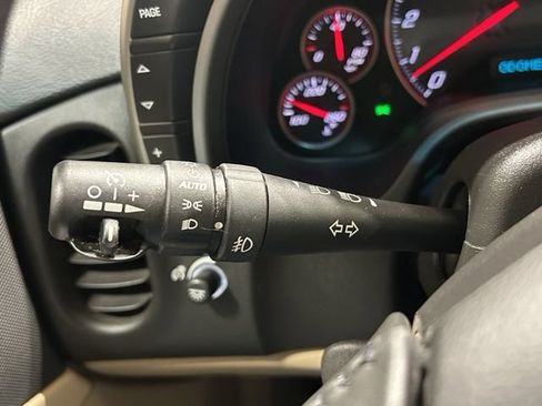 Used 2005 Chevrolet Corvette Coupe w/ Preferred Equipment Group RWD image 28