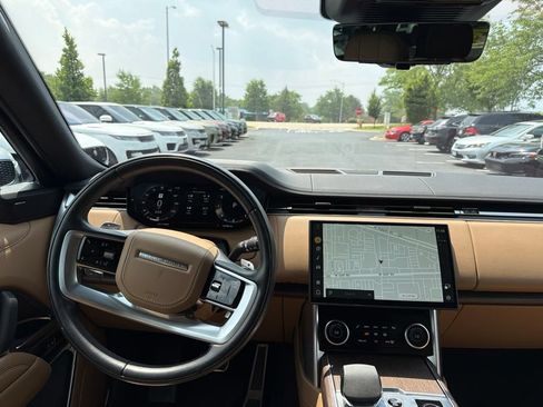 Used 2023 Land Rover Range Rover SE AWD/4WD image 14
