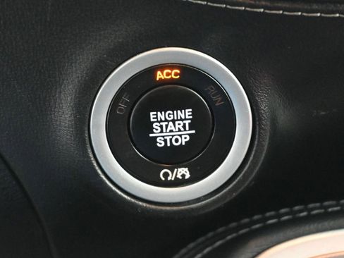 Used 2022 Dodge Challenger SXT w/ Plus Package image 14